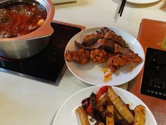 -爱客得牛排海鲜烤肉·火锅自助(春熙路黑金好店)