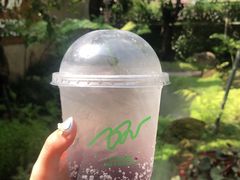 -Chom Cafe and Restaurant