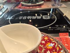 -尚尚仙·酸汤猪手·猪肚鸡火锅(华联万柳购物中心店)