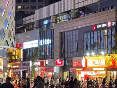 -宝龙城(杭州滨江店)