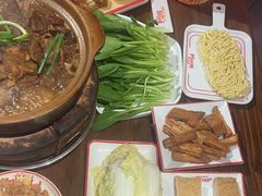 -阿润打边炉·鲜切鸡煲(华漕店)