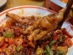 -堂瓦里·33年传统赣菜(第一街区店)