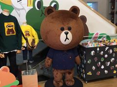 -LINE FRIENDS Garosu-gil Flagship Store