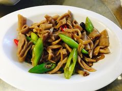 -赶海部落海鲜城(海阳路店)