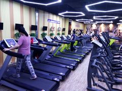 -宝德龙游泳健身