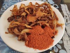 炸菌子-勺子米线·云南传统小吃市集(四方街店)