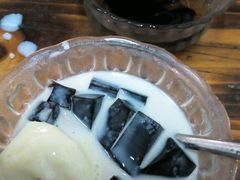 龟苓膏和冰激凌龟苓膏-梧州双钱龟苓膏(老街店)