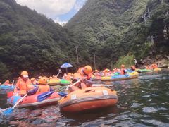 -安吉龙王山峡谷漂流