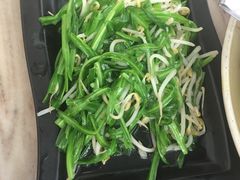 -新峰肉骨茶