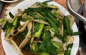 Stir-Fried Lamb Tripe with Garlic