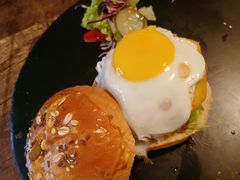 -HIGH FIVE哈福手工汉堡(桂林路店)