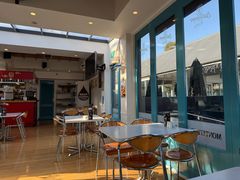 -Bully Hayes Restaurant & Bar
