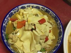 千张炒肉片-国生茶庄·地道农家菜团建活动