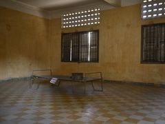 -吐斯廉屠杀博物馆