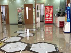-茂菊口腔连锁(浦东南路店)
