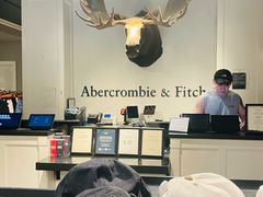 -Abercrombie&Fitch(德基广场店)