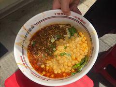镇店招牌豌杂面-二娃邓板凳面(解放碑店)