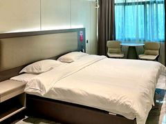 -鹏城丽景酒店(华强北红岭地铁站店)