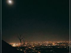 -鬼笑石后山停车场