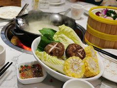 -顺德公猪肚鸡(佳兆业店)