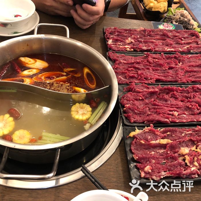 牛道潮汕牛肉火锅店