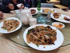 -滋味满屋美食坊(上海街店)