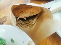 烧饼夹肉-李小老烧饼(常营民族家园店)