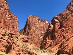 -天山神秘大峡谷