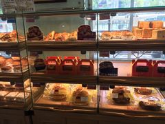 面包甜点陈列柜-新侨三宝乐面包店(崇文门店)