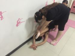 -艺佳舞蹈培训学校