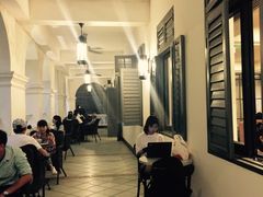 大堂-星巴克臻选(广州沙面店)