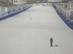 -乔波室内滑雪场