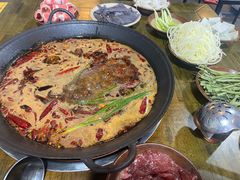-黄潇洒老火锅(九眼桥宏济巷店)