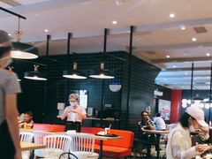 用餐区-肯德基(龙昆南店)