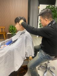 -发朵Hair 烫染沙龙