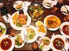 -拉亚汉堡经典餐厅(商城路店)