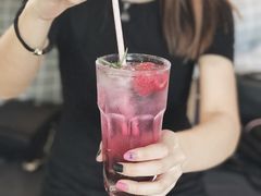 覆盆子气泡水-瑭风赏阁