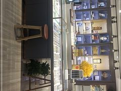 -宏宇眼镜蔡司依视路折扣店(兆佳眼镜城店)