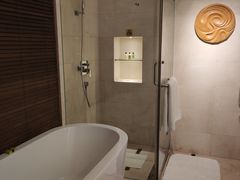 -青岛海尔洲际酒店