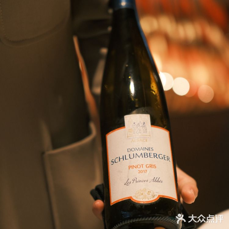 在成都遇见LV中国首家餐厅THE HALL