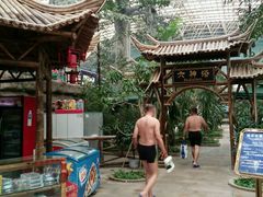 -龙脉温泉室内游泳馆