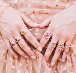 -威德钻石-克拉钻大本营(南京东路店)