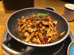 手撕扁担鸡-吃饭皇帝大土家民族菜(正大广场店)