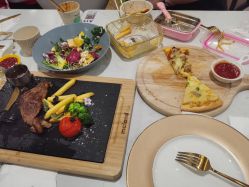 -MELAND CLUB亲子乐园·派对·餐厅(北京芳圆里ID MALL店)