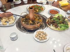 -乡土特色.冷锅鱼.牦牛肉汤锅