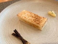 餐前面包-香樟花园法式铁板烧(恒隆广场店)