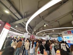 -东方体育中心(地铁站)