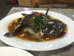 -四川小胡子海鲜(丁村万人海鲜广场店)