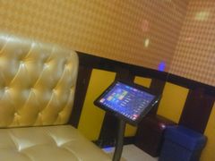 -皇家派对KTV(大润发店)