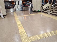 -军事博物馆(地铁站)